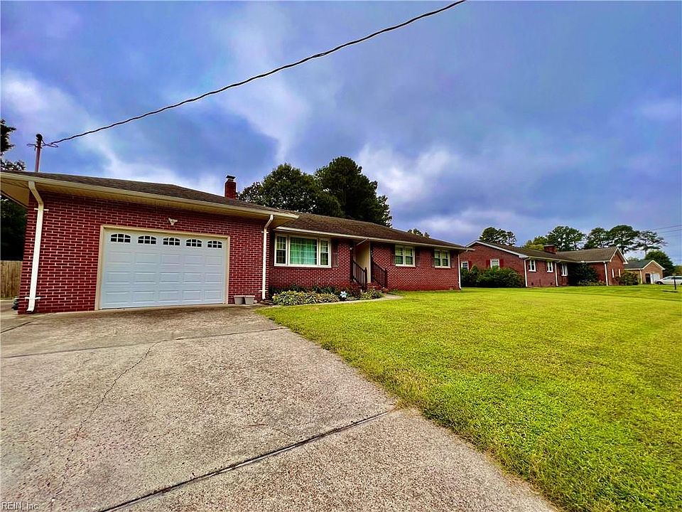 1st image of 443 Beauregard Dr