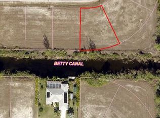 826 NE 41st Ln, Cape Coral, FL 33909