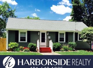 42 Pine Grove St, Rumford, RI 02916