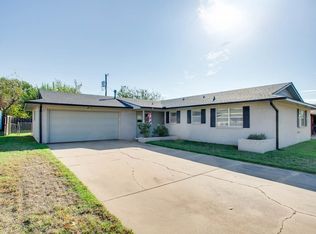 107 S Adolpha Cir, Enid, OK 73703