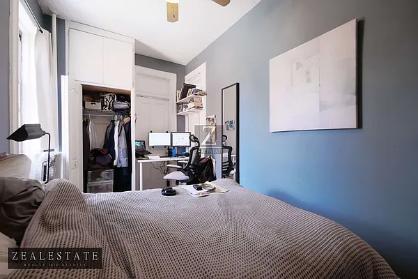 Rented by ZealEstate Group Inc | media 12