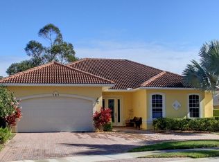 121 Forest Hills Blvd, Naples, FL 34113