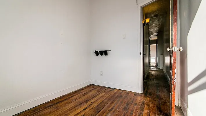 Rented by Nooklyn NYC LLC | media 3
