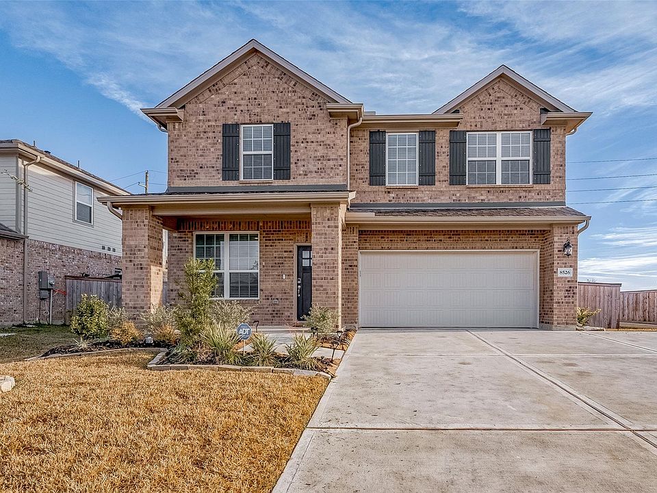 1st image of 8526 Treetop Heights Dr