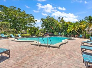501 Forest Lakes BLVD #111, NAPLES, FL 34105