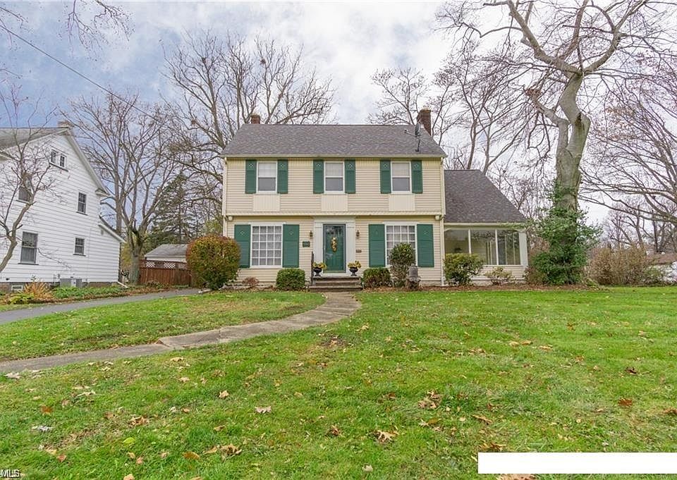 1st image of 460 Trumbull Ave SE