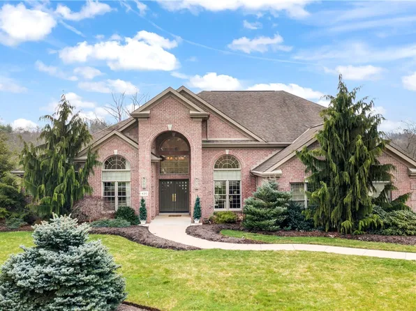 420 Forest Estates Dr, Pittsburgh, PA 15241