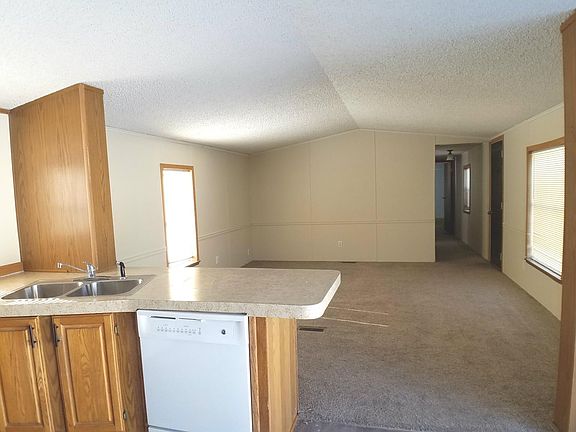 Kitchen/Living Room