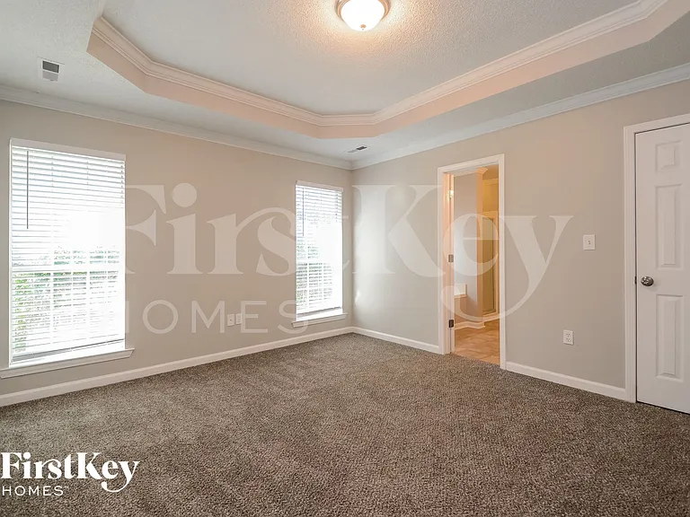 2024 King Charles Pl — Photo 9