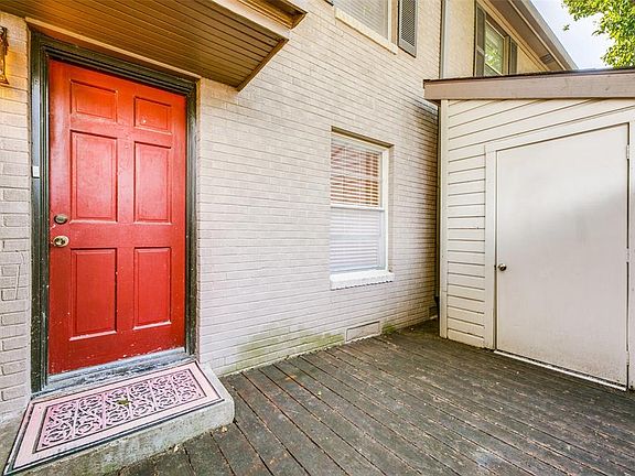 2nd image of 6354 Bordeaux Ave #6354