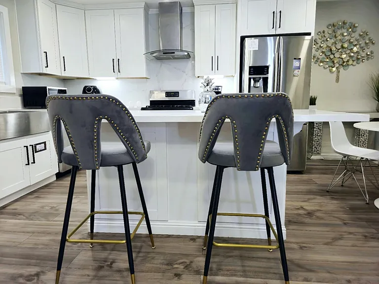 Gillespie Dr — Photo 22