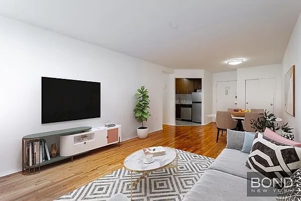 Rented by Bond New York | media 11