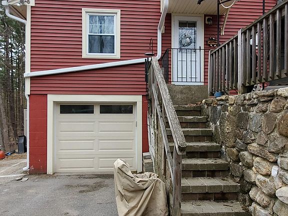 3rd image of 39 Longwood Drive