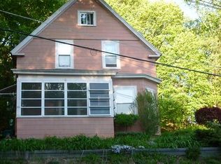 53 Longwood Ave, Fitchburg, MA 01420