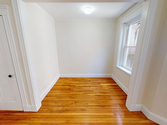 5th image of 1185 Boylston St APT 27