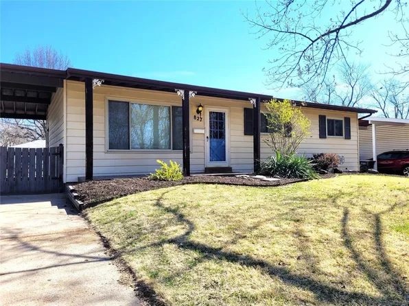 827 Teson Rd, Hazelwood, MO 63042