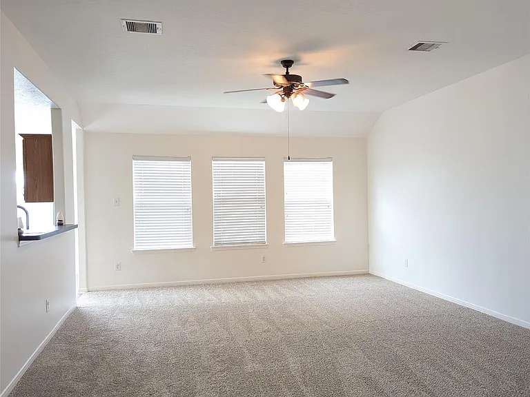 5618 Savannah Woods Ln — Photo 18