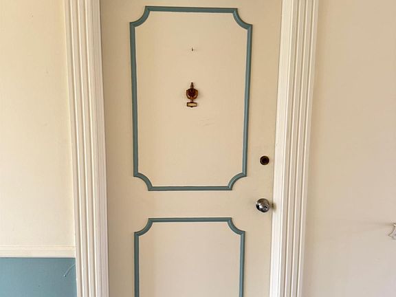 2nd image of 29225 Hayes Rd APT 11