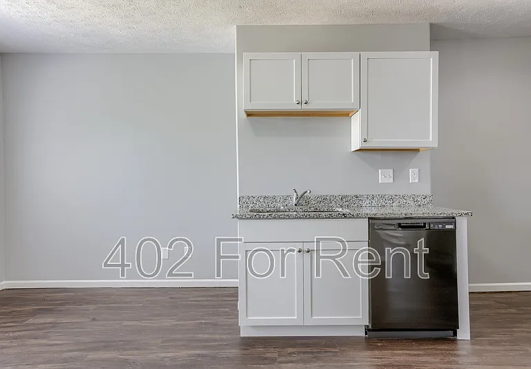 2233 S 20th St #3 — Photo 4