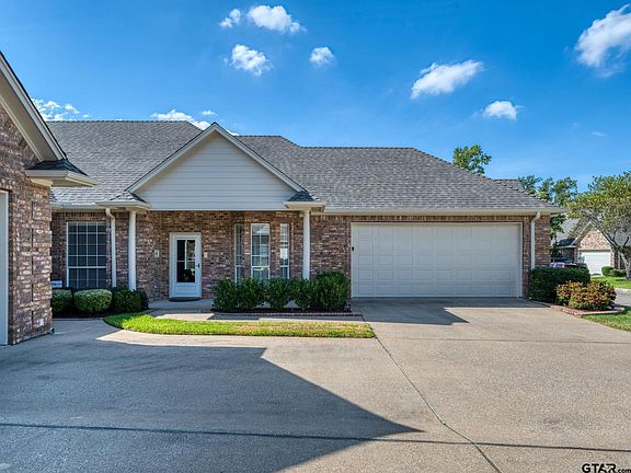 2nd image of 2418 Dietz Ln