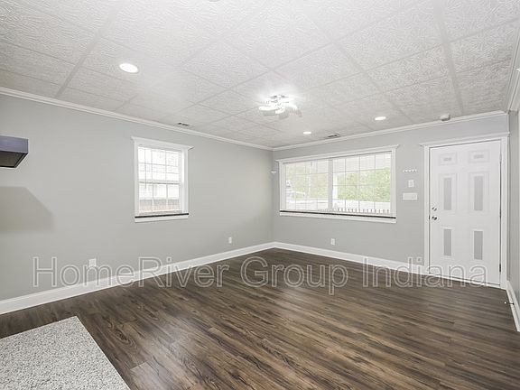 5th image of 3640 N Butler Ave