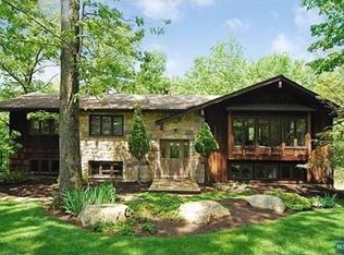 4 Round Hill Ter, Kinnelon, NJ 07405