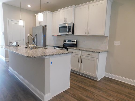 2nd image of 3730 Summerline Ln NE