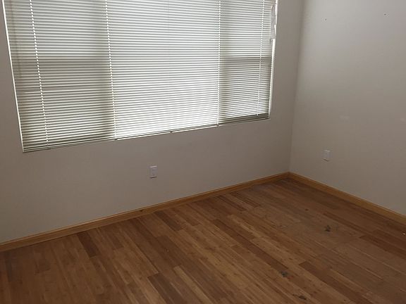 3rd image of 2335 36th St