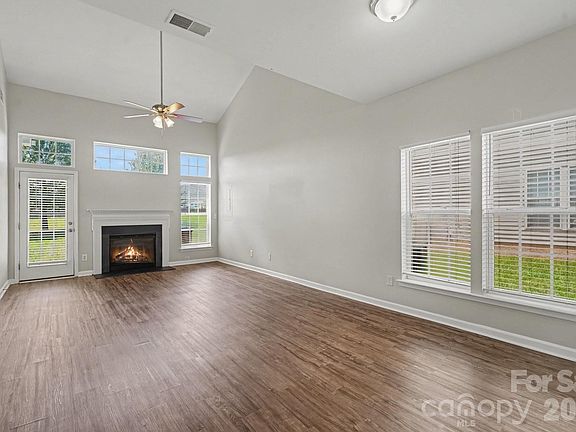 5th image of 2114 Mondo Ln