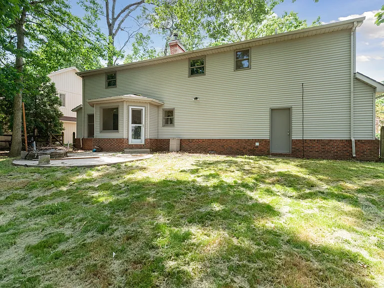 2410 Wealdstone Rd — Photo 53
