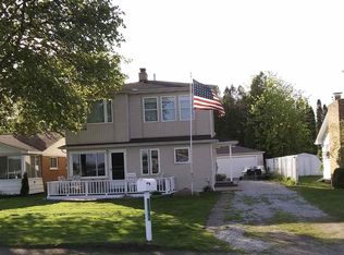 3284 S Channel Dr, Harsens Island, MI