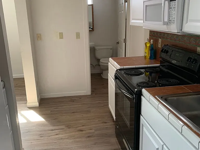 615 N Berry Ave — Photo 6