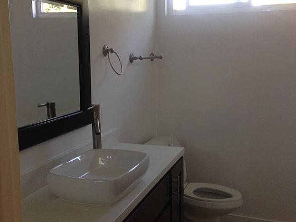 2nd image of 105 S Hayworth Ave APT 11