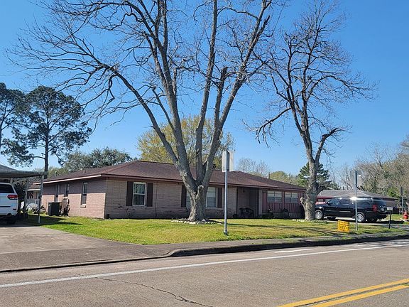 2nd image of 1309 Stadium Dr