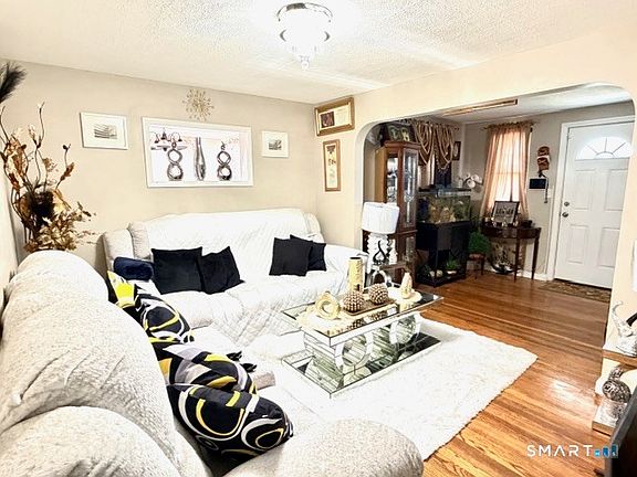 5th image of 185 Grandview Avenue