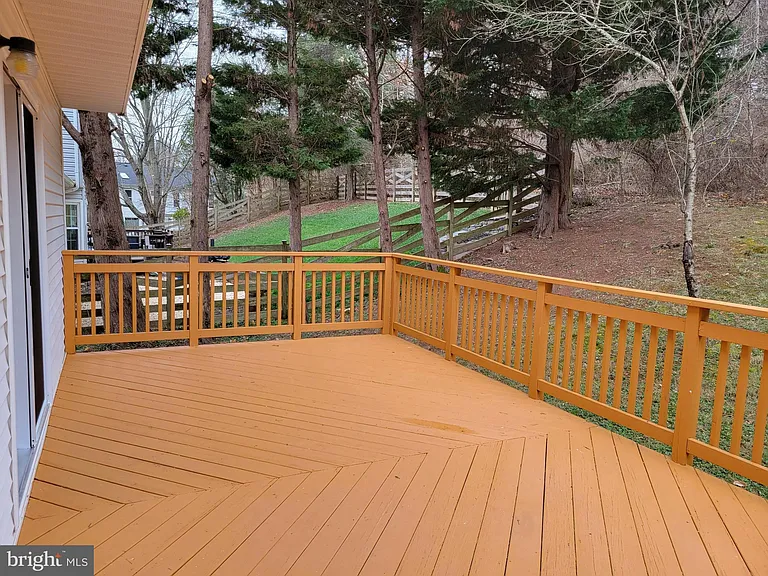 279 Terrie Dr — Photo 34