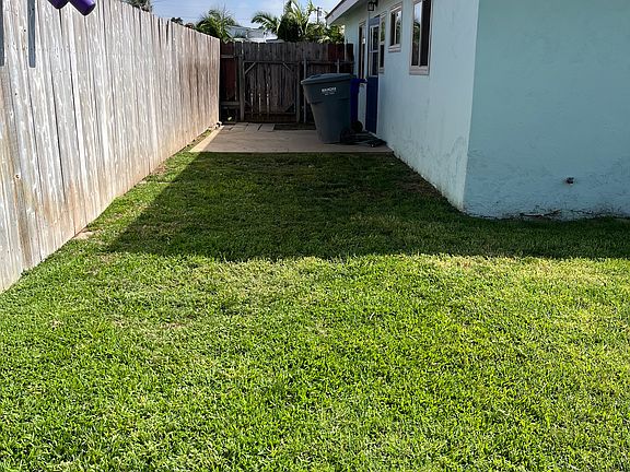 2nd image of 340 Dahlia Ave