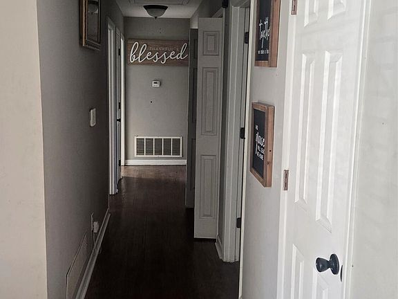 4th image of 55 Dorr Dr