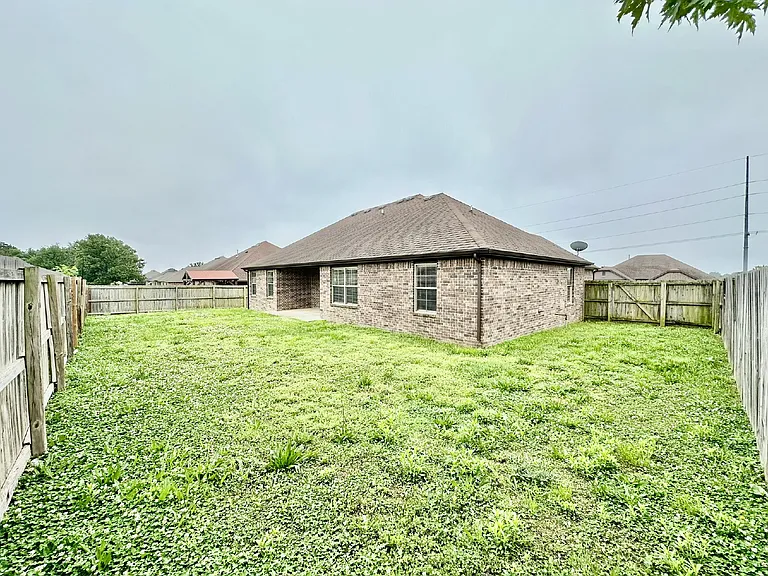 441 Sorrento Dr — Photo 30