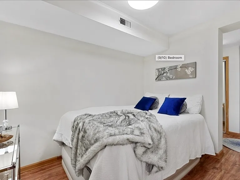 639 W Wellington Ave #4 — Photo 8