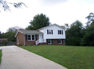 161 Greenview Ln, Hillsville, VA 24343