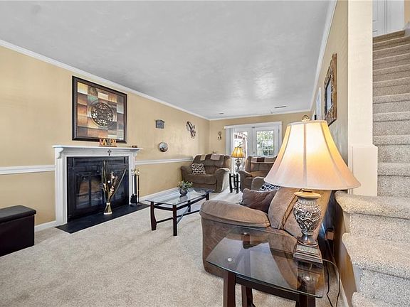 4th image of 1511 Oak Knoll Ln