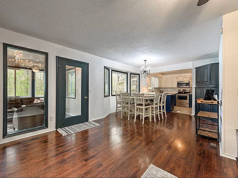 4 Lambeth Cir — Photo 7