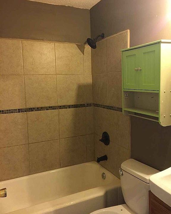 2nd image of 3242 Nathan Ave