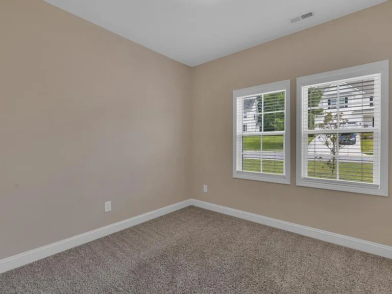 148 Broadleaf Dr — Photo 18