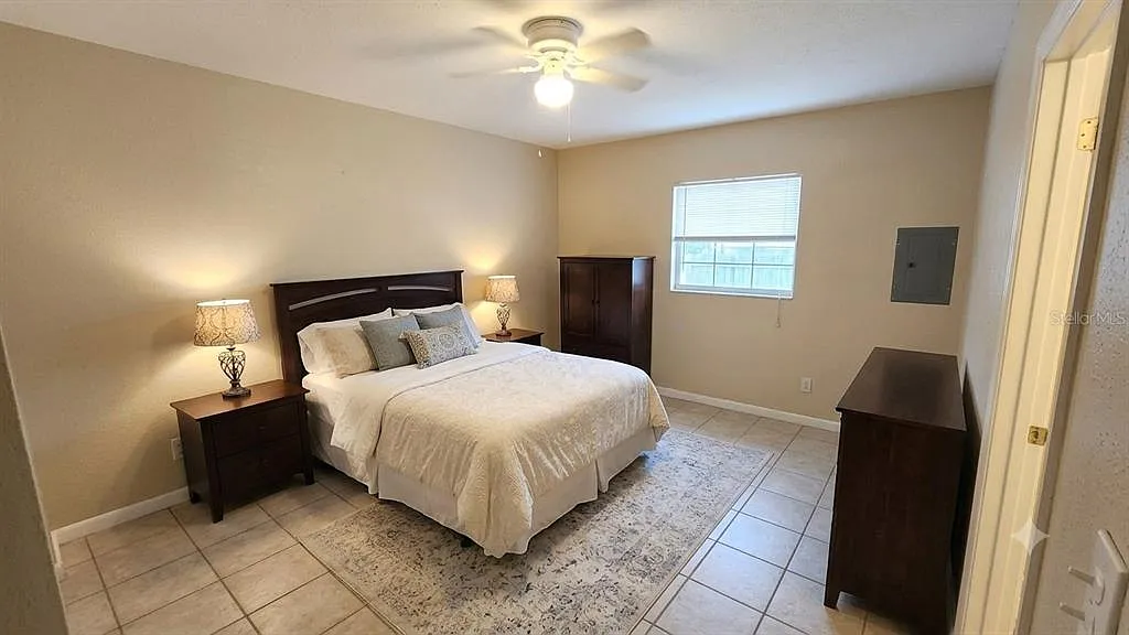 2 bed, 1.0 bath, 850 sqft, $1,795 — Photo 4