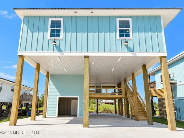 11157 New York St, Bay Saint Louis, MS 39520