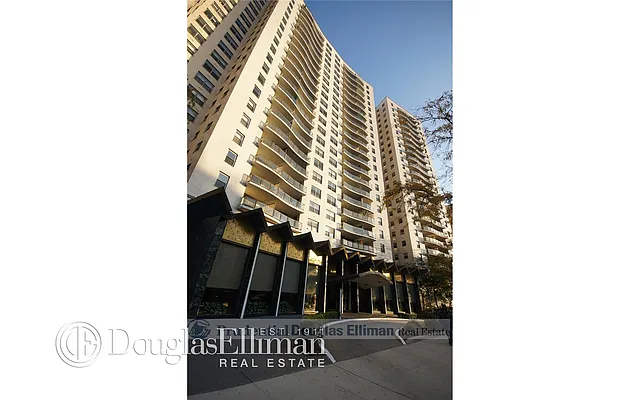 Sold by Douglas Elliman | media 25