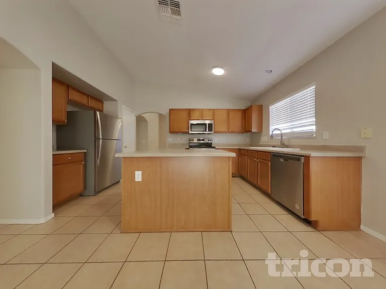 22371 W Solano Dr — Photo 6