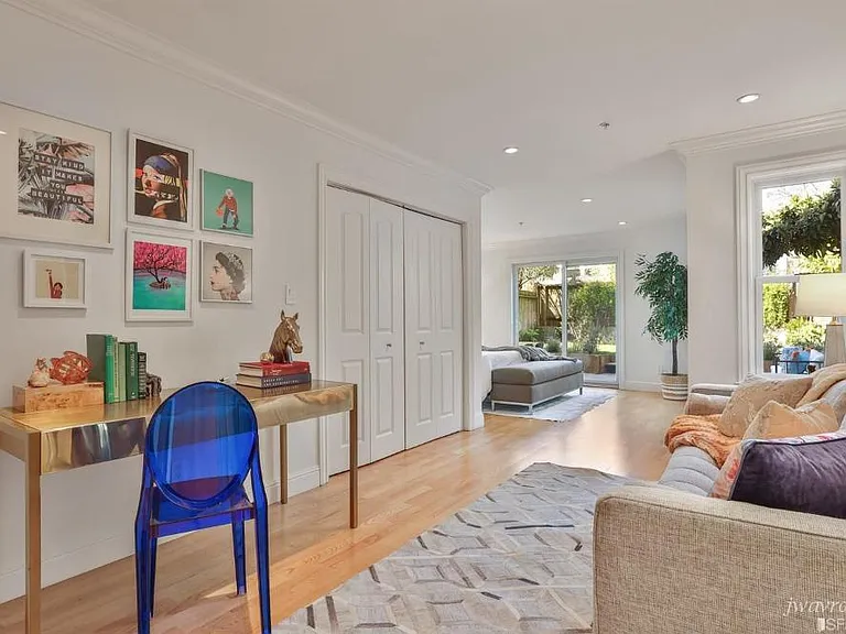 2560 Bryant St — Photo 16